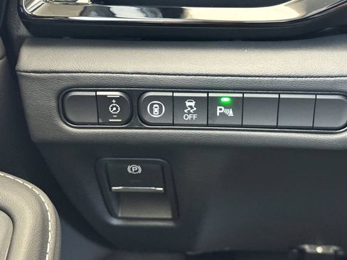 Certified 2026 Acura MDX FWD w/ Technology Package image 36
