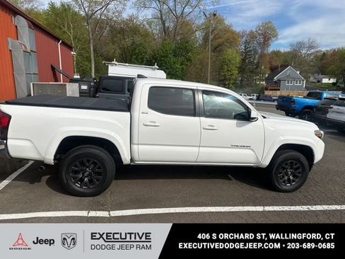 Used 2023 Toyota Tacoma SR5 AWD/4WD image 6