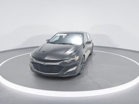 Used 2023 Chevrolet Malibu LT w/ Midnight Edition image 5