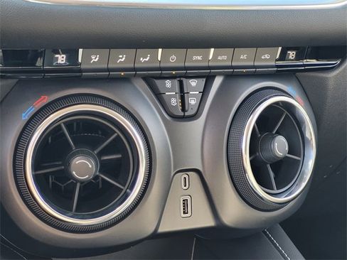 Used 2023 Chevrolet Blazer LT image 24