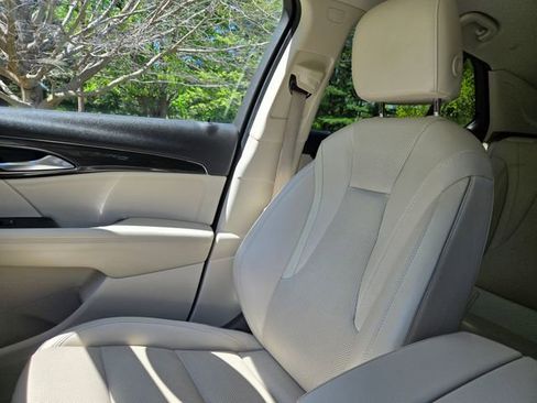 Used 2023 Buick Envision Essence FWD image 28