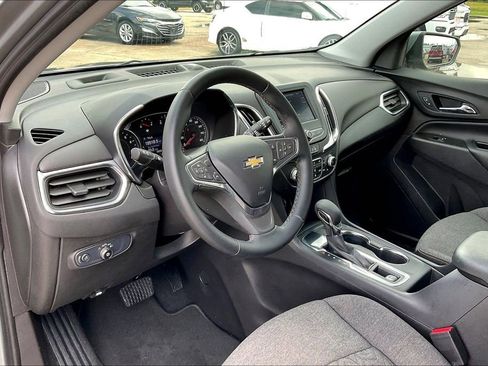 Used 2024 Chevrolet Equinox LT FWD image 14