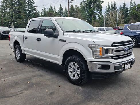 Used 2018 Ford F150 XLT w/ Trailer Tow Package image 3
