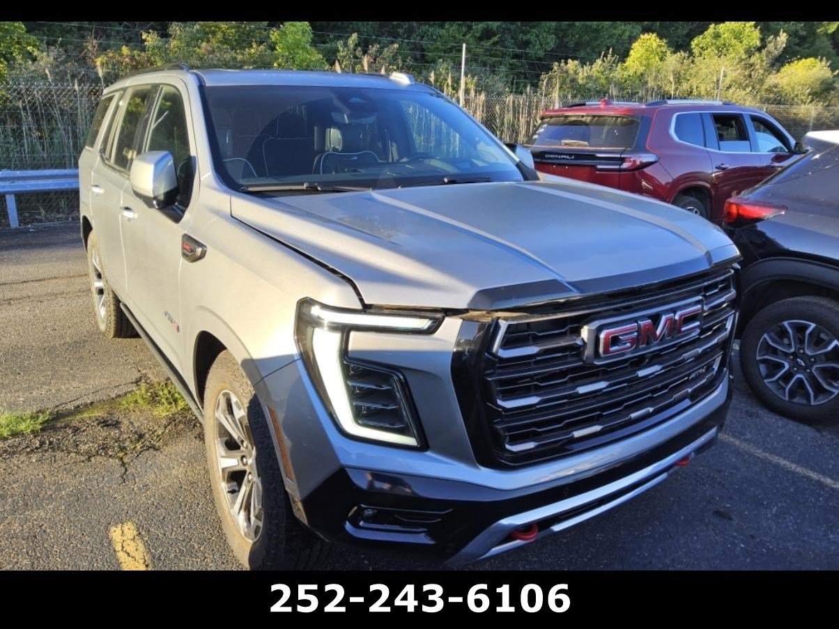 Used 2025 GMC Yukon AT4 Ultimate AWD/4WD image 2