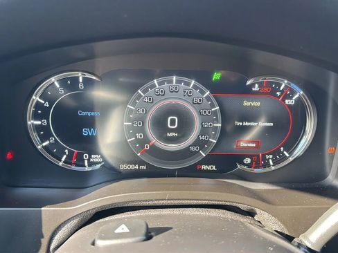 Used 2017 Cadillac Escalade ESV Premium Luxury AWD/4WD image 15
