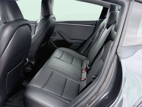 Used 2024 Tesla Model 3 Standard Range RWD image 33