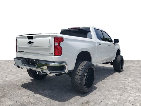 Used 2024 Chevrolet Silverado 1500 LTZ w/ LTZ Convenience Package II AWD/4WD image 6
