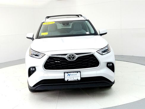 Used 2023 Toyota Highlander Limited image 8