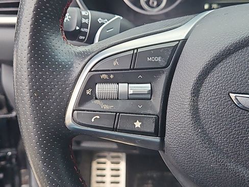 Used 2023 Genesis G70 2.0T w/ Sport Prestige Package image 19