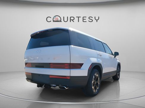 New 2026 Hyundai Santa Fe SE w/ Tow & Go Package image 4