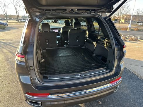 Used 2021 Jeep Grand Cherokee L Overland w/ Advanced Protech Group III image 21