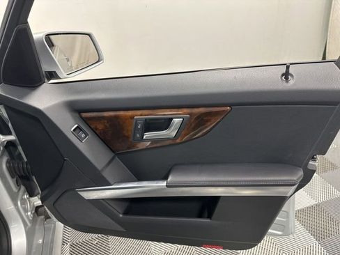Used 2014 Mercedes-Benz GLK 350 4MATIC image 19