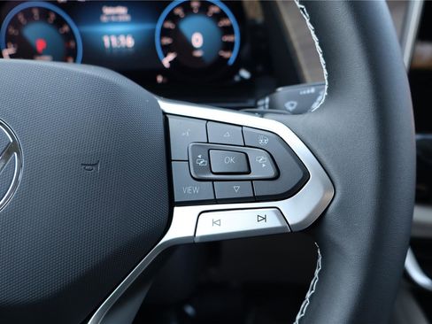 New 2026 Volkswagen Atlas SE image 16