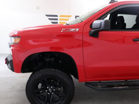 Used 2020 Chevrolet Silverado 1500 Custom Trail Boss w/ Custom Convenience Package image 4