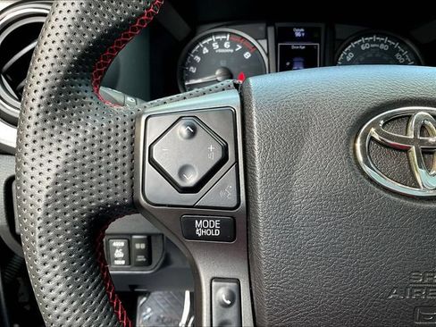 Used 2021 Toyota Tacoma TRD Pro AWD/4WD image 14