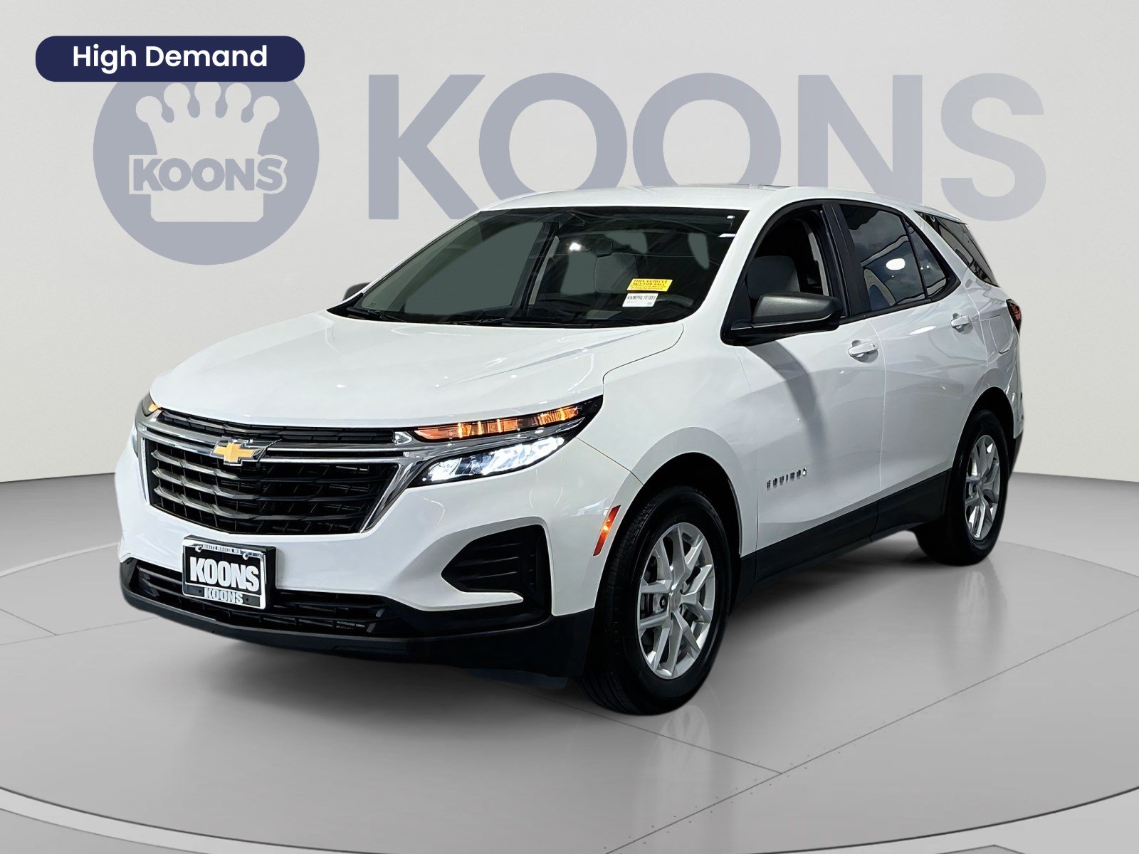 Used 2024 Chevrolet Equinox LS w/ LS Convenience Package FWD image 1