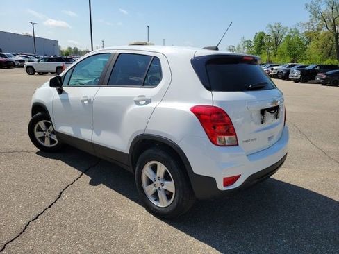 Used 2017 Chevrolet Trax LS AWD/4WD image 5