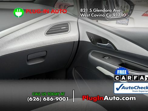Used 2019 Chevrolet Bolt LT image 17