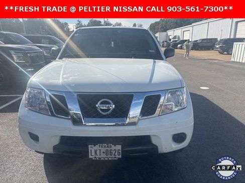 Certified 2017 Nissan Frontier SV image 2