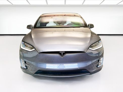Used 2018 Tesla Model X 75D AWD/4WD image 2