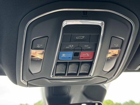 New 2026 Jeep Grand Wagoneer Limited AWD/4WD image 24