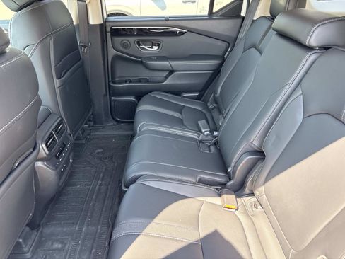 Used 2025 Honda Pilot EX-L image 30