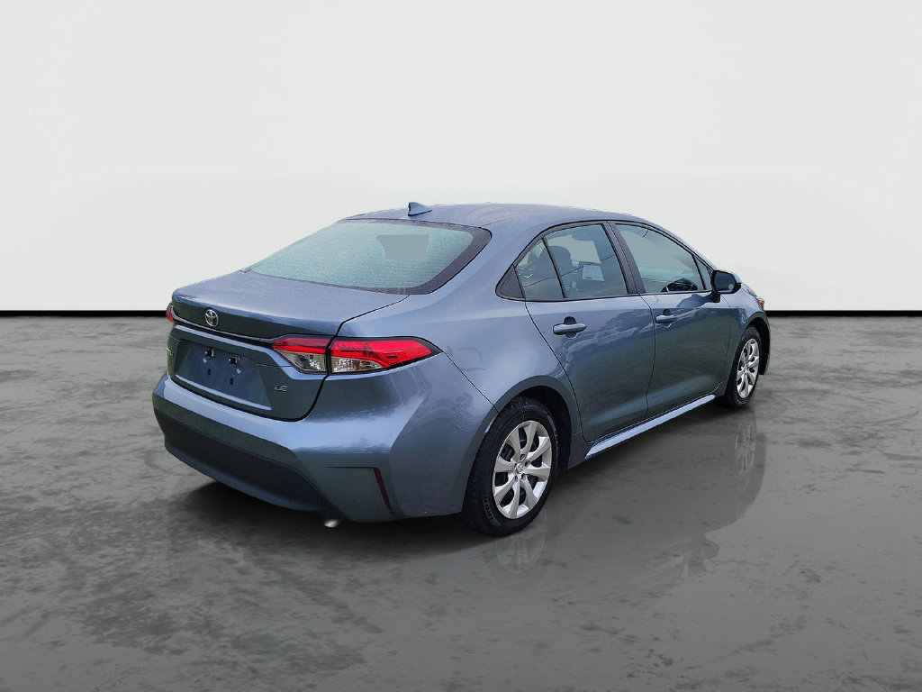 Used 2024 Toyota Corolla LE FWD image 2