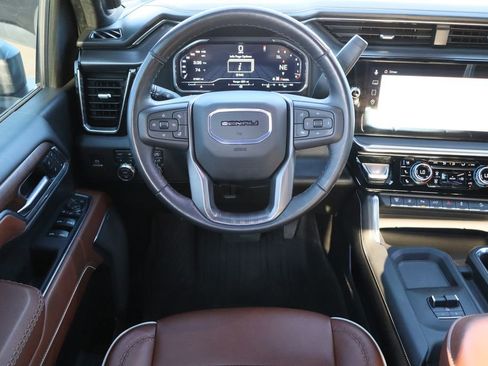 Certified 2025 GMC Sierra 2500 Denali Ultimate image 26
