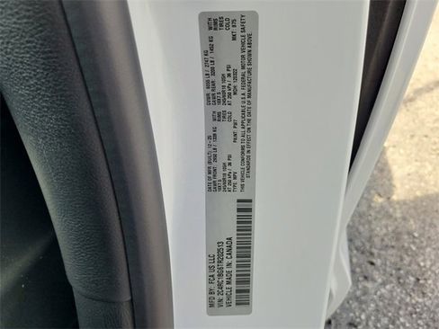 New 2026 Chrysler Pacifica Select image 20