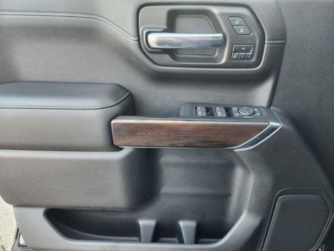 Used 2020 GMC Sierra 1500 SLT image 26
