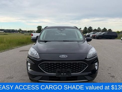 Used 2022 Ford Escape Titanium AWD/4WD image 2