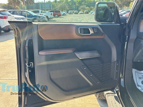 Used 2023 Ford Bronco Outer Banks w/ Sasquatch Package AWD/4WD image 20