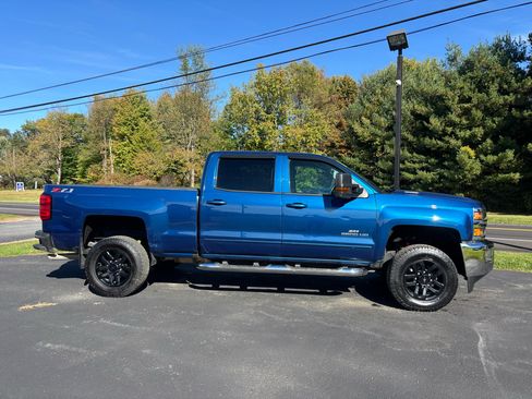 Used 2018 Chevrolet Silverado 2500 LT w/ All Star Edition image 4