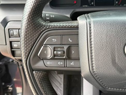 Used 2024 Toyota Tacoma SR AWD/4WD image 16