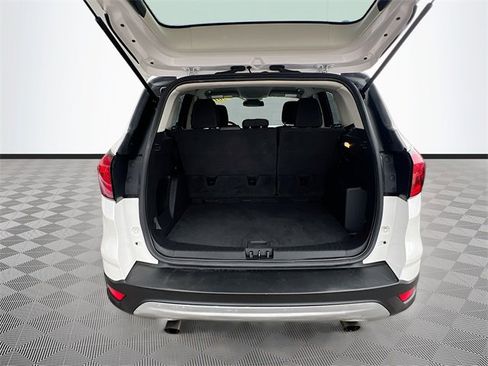 Used 2019 Ford Escape SE image 24