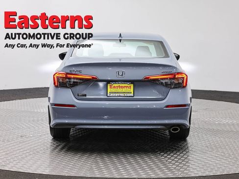 Used 2024 Honda Civic Sport image 6