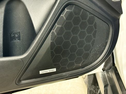 Used 2024 Subaru Outback Wilderness w/ Wilderness Package image 24