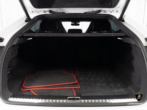 Used 2022 Lamborghini Urus AWD/4WD image 15