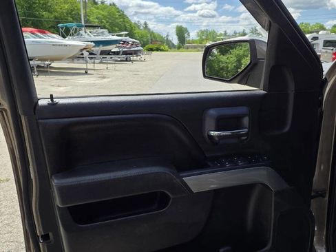 Used 2015 Chevrolet Silverado 1500 LT w/ LT Convenience Package AWD/4WD image 14