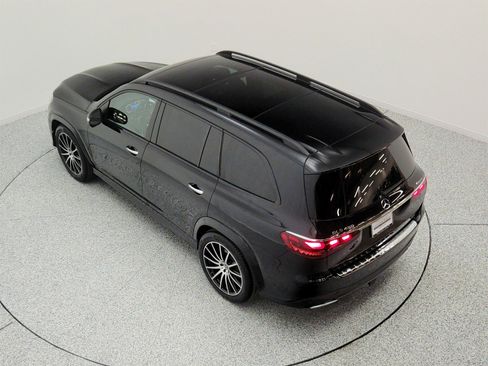 Used 2025 Mercedes-Benz GLS 450 4MATIC image 28