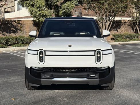Used 2022 Rivian R1S Launch Edition image 2