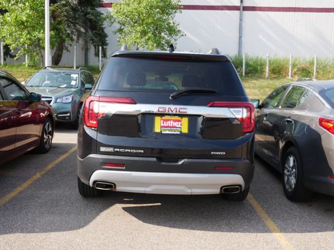 Used 2021 GMC Acadia SLT w/ Preferred Package AWD/4WD image 4