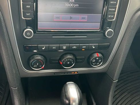 Used 2015 Volkswagen Passat 1.8T S image 35