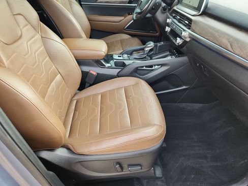 Used 2022 Kia Telluride SX w/ SX Prestige Package image 14