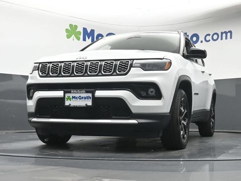 Used 2025 Jeep Compass Limited AWD/4WD image 7