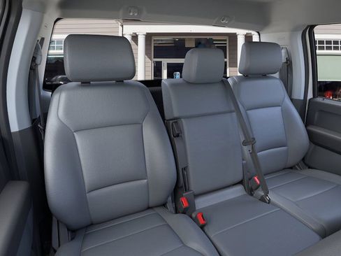 New 2026 Ford F250 XL w/ XL Chrome Package image 10