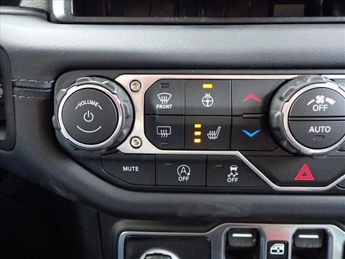 New 2026 Jeep Wrangler Unlimited Rubicon image 19