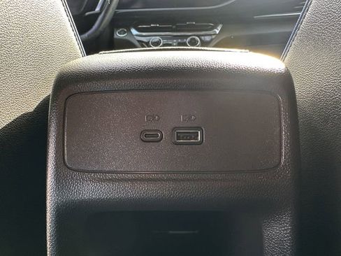 Used 2025 Buick Envista Sport Touring w/ Convenience II Package FWD image 17