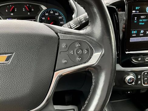 Used 2019 Chevrolet Traverse LT FWD image 12