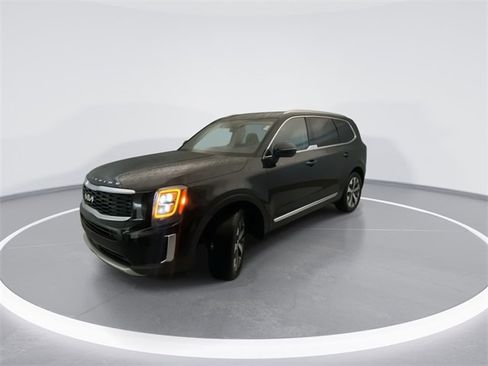 Used 2022 Kia Telluride EX w/ EX Premium Package image 8